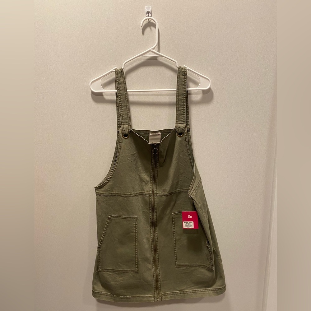NWT Olive overall dress